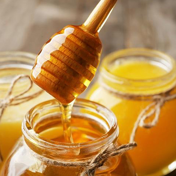 تأثیر عسل طبیعی در تقویت سیستم ایمنی بدن و پیشگیری از بیماری‌ها